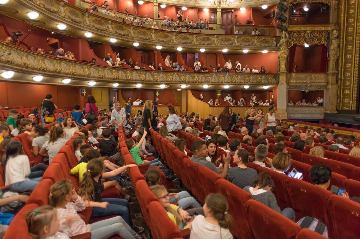 Opera de toulon jeune publicJPG