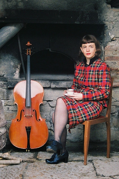 noemie boutin violoncelliste portrait