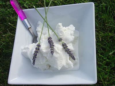 glace a la lavande