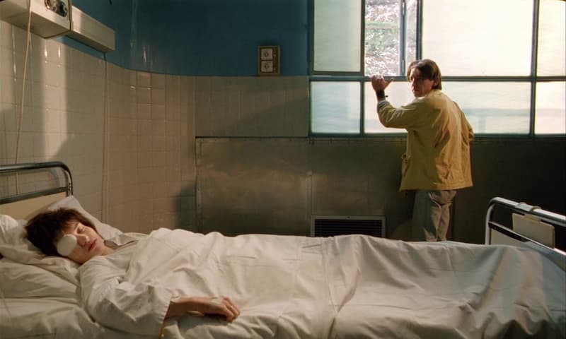 37°2 le matin scène a l hôpital
