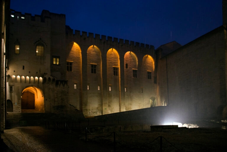 1PalaisdesPapes_14