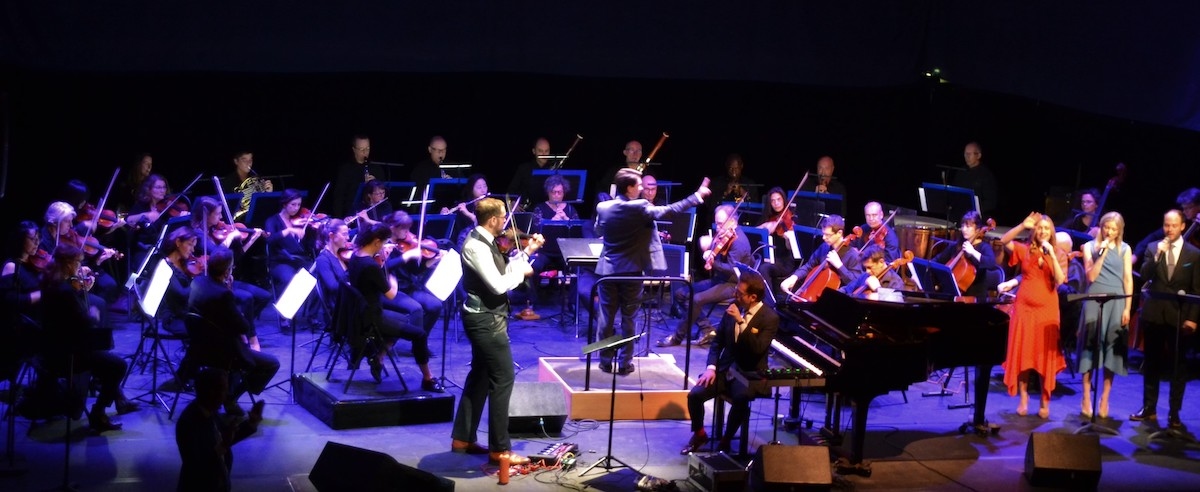 Light in the darkness - Orchestre Régional Avignon Provence