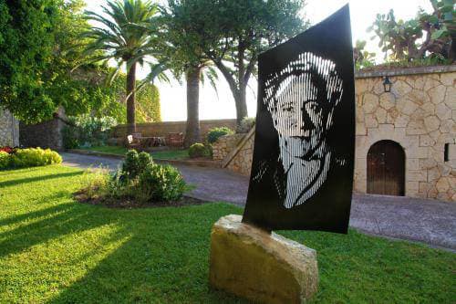 Sculpture de Jean Cocteau par Marcos Marin