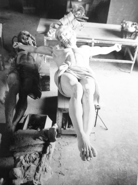 christ notre dame des Doms a Avignon , bois de Mélèze peint hauteur 2.70m Fédérico Fourment