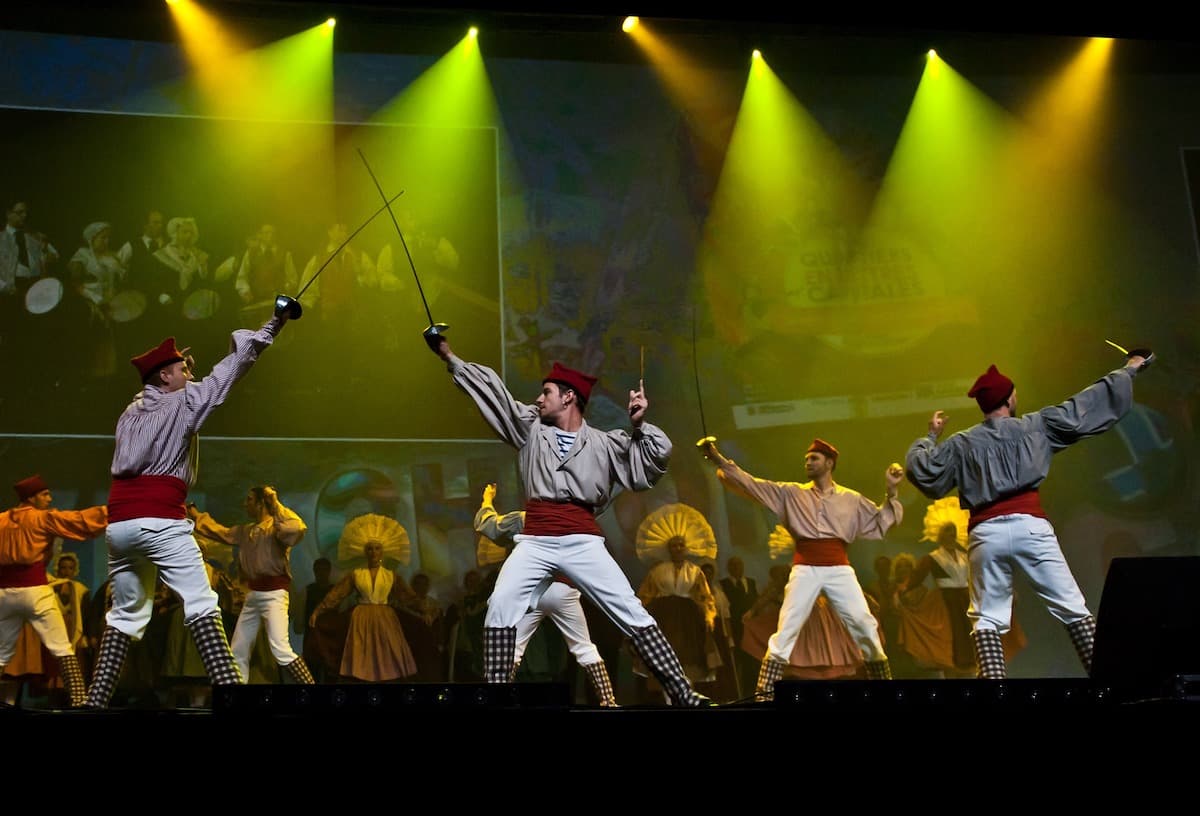 Roudelet Felibren de Chateau-Gombert - Festival de Folklore