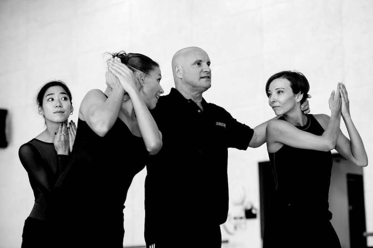 Jean Christophe Maillot repetition a l Atelier Ballets de Monte Carlo 2020