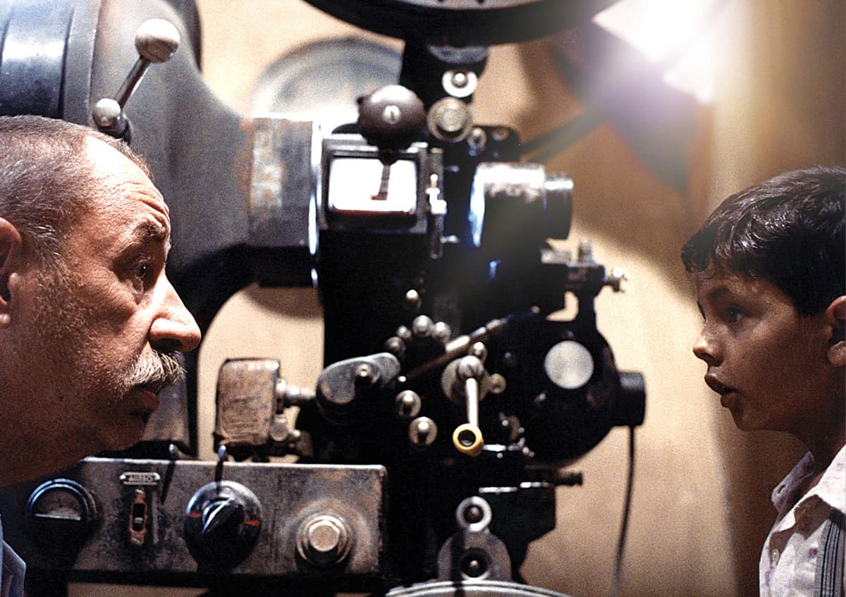 philippe noiret cinema paradiso film giuseppe tornatore