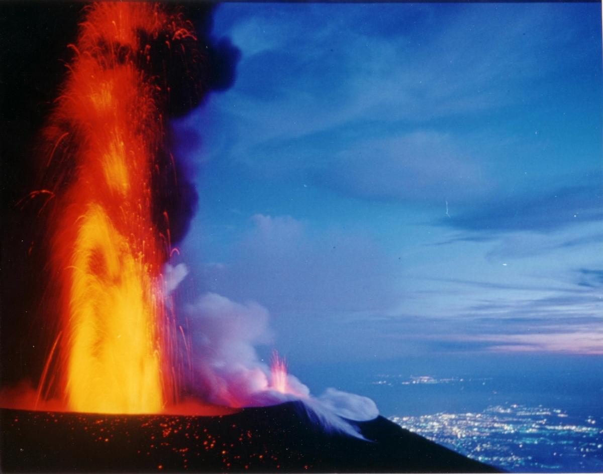 eruption etna volcan sicile fevrier 2021 histoire unesco