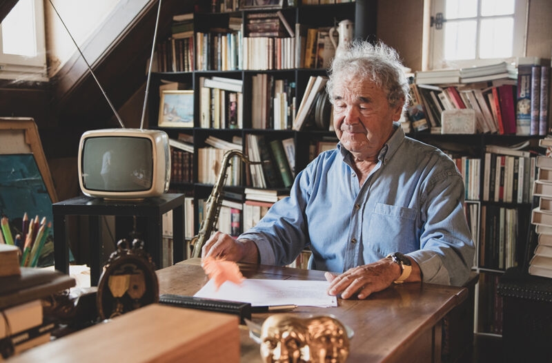 pierre perret acteur chanteur mes adieux provisoires confinis interview