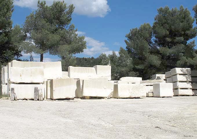 Carrieres de Sarragaan - Les Beaux de Provence