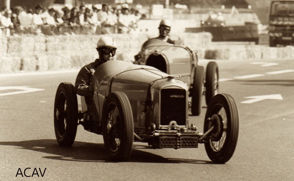 Avignon Motor Passion 2022 - Exposition amilcar véhicule de collection