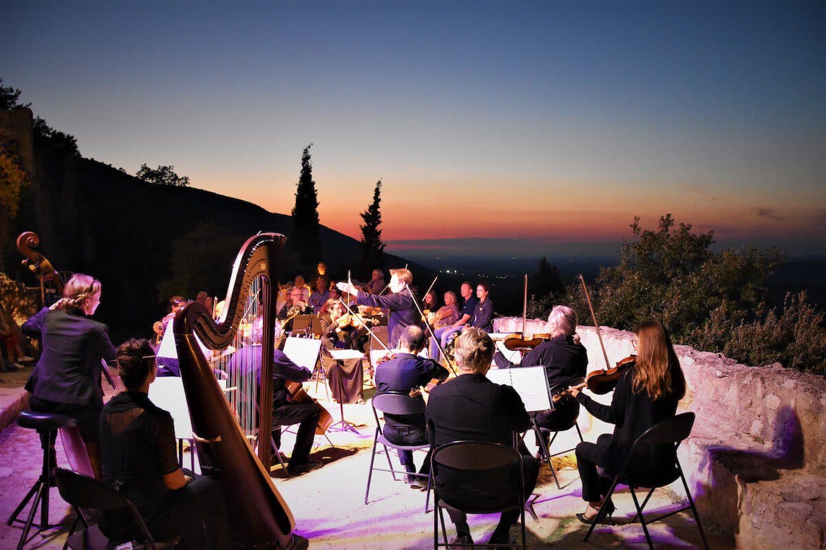 Les concerts au coucher de soleil - Festival art lyrique Oppede le vieux Luberon