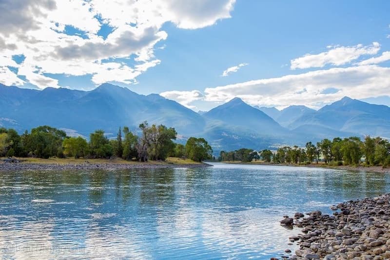 Yellowstone River paysage seule la terre est éternelle