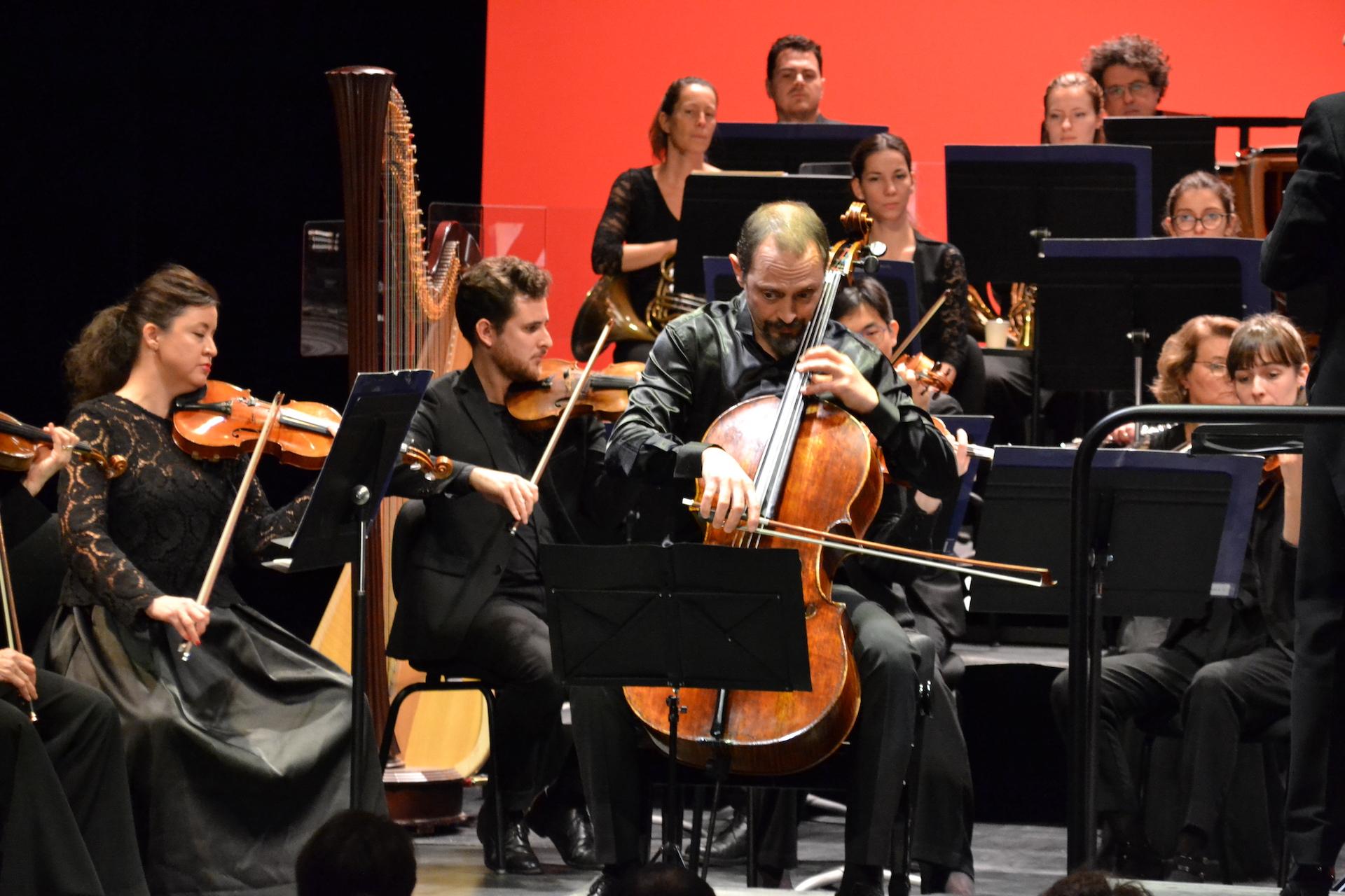 Xavier Phillips Violoncelliste le charme francias orchestre avignon