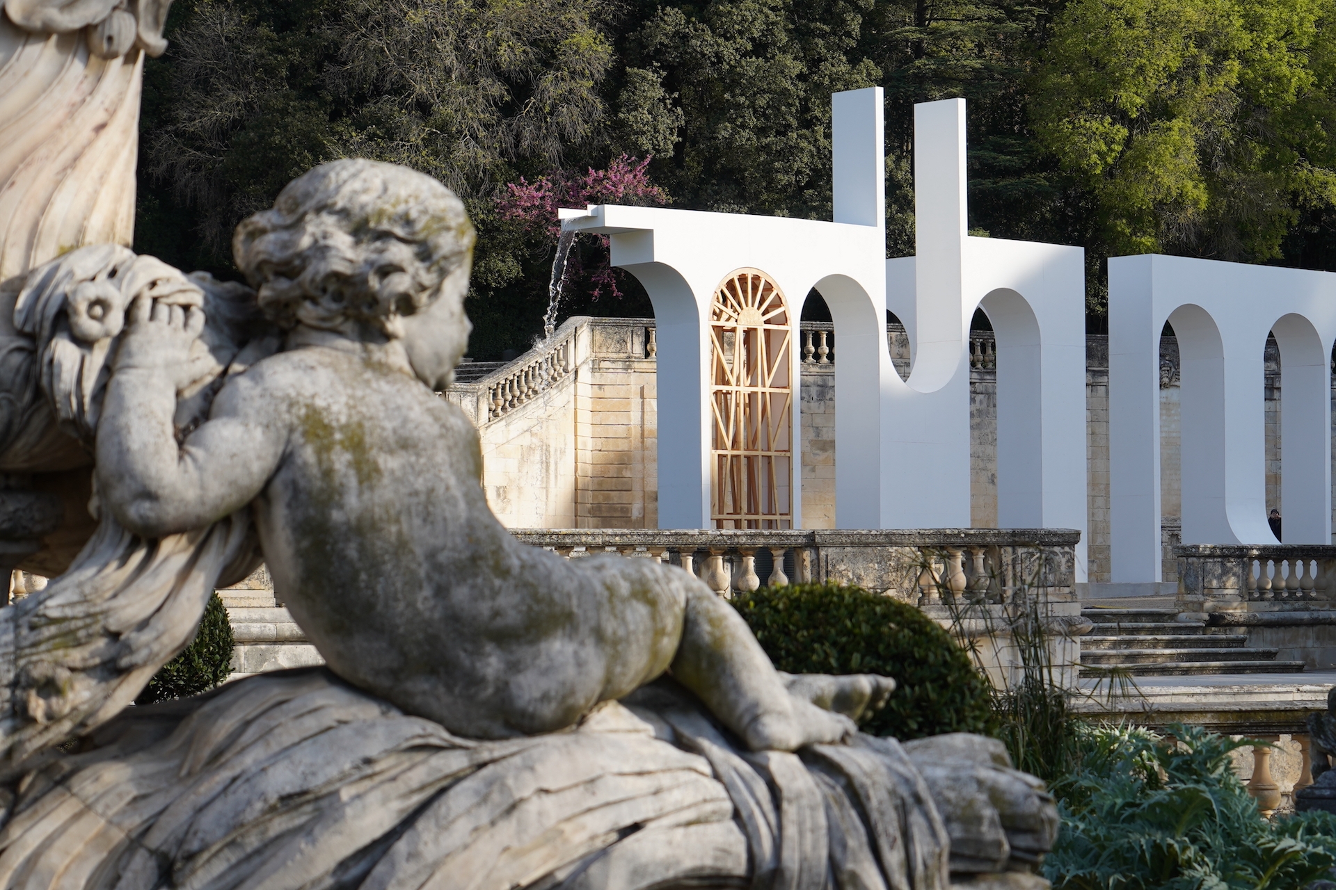 Feda Wardak. Exposition eau jardins de la fontaine Nimes