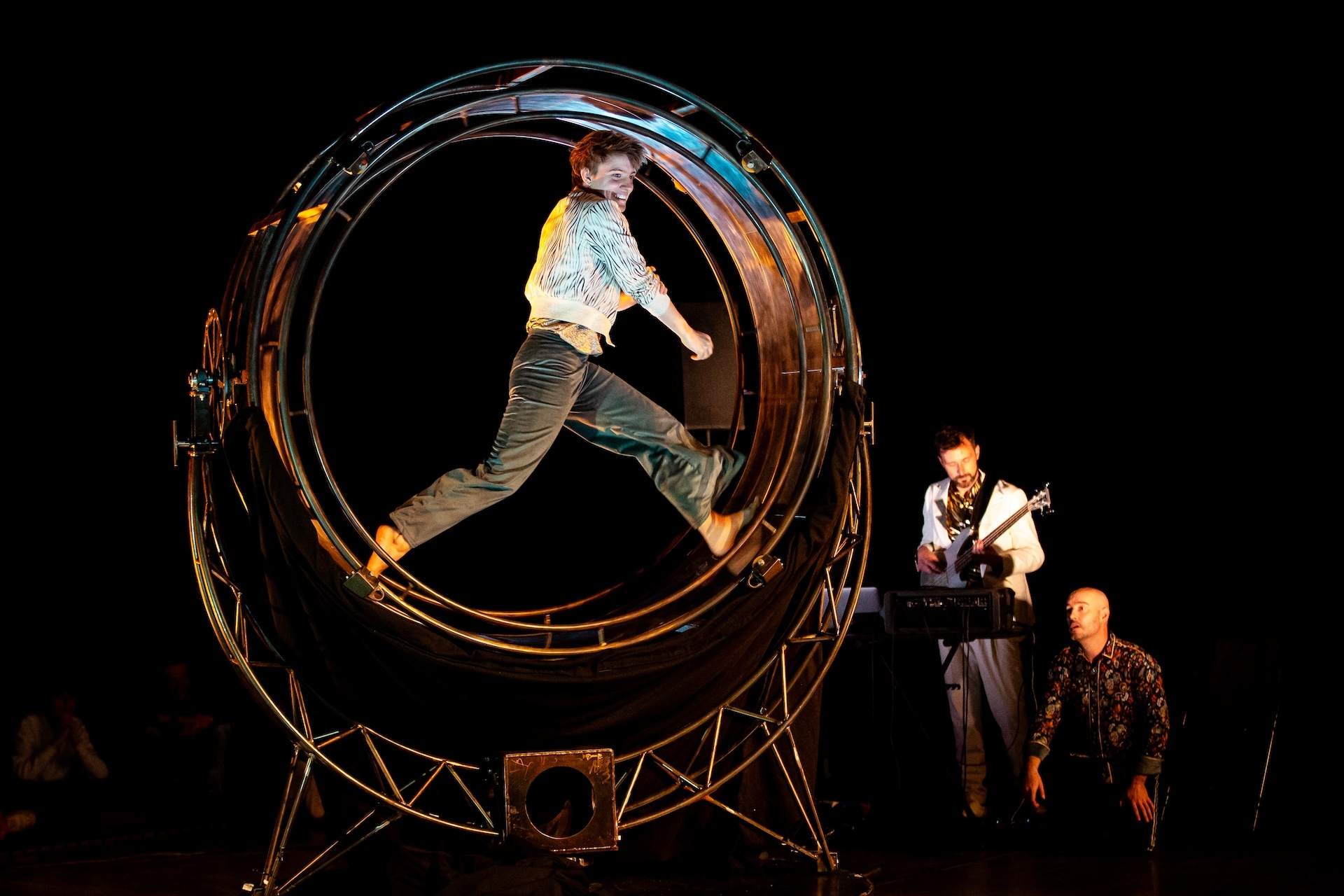 ROUE GIRATOIRE 63 - Entre 2 BIAC 2026 programme cirque Marseille janvier