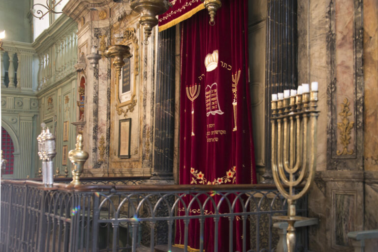 10nov-ConfCoveSynagogue_10