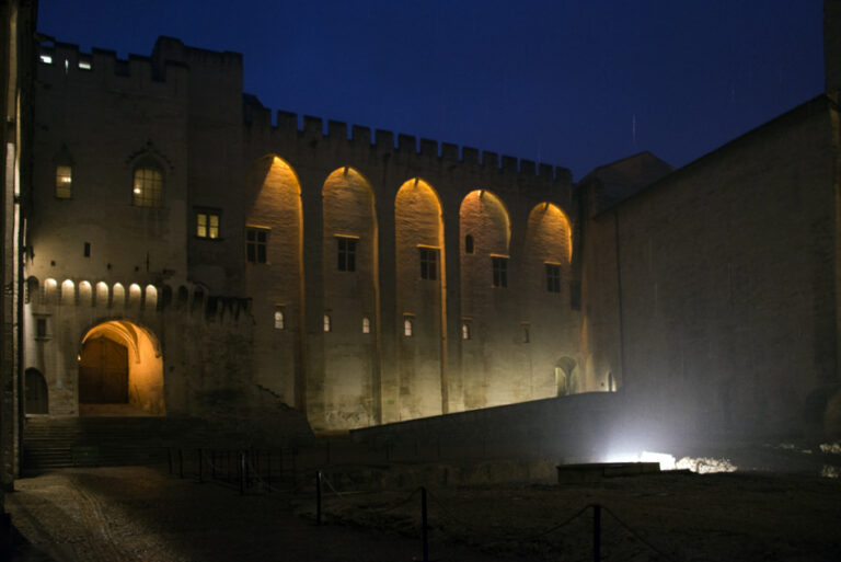 1PalaisdesPapes_14