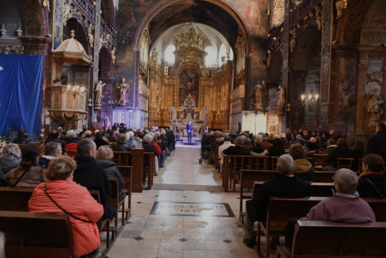 Collegiale_islesurlasorgue8