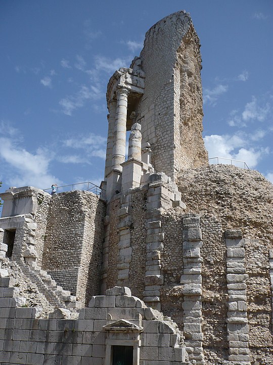 Trophée des Alpes ou Trophée d'Auguste - Structure du monument ©Zanner