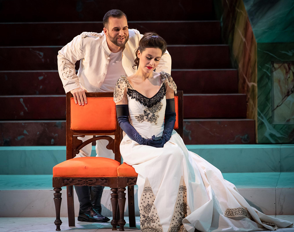 Erminie Blondel et Philippe Nicolas-Martin (Prince Danilo)