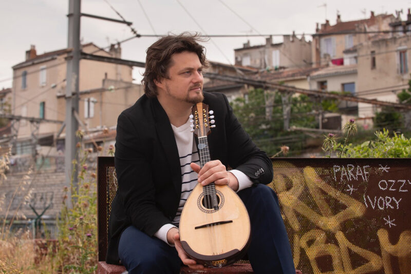 Vincent Beer-Demander portrait mandoline marseille (c) Raphael Arnaud