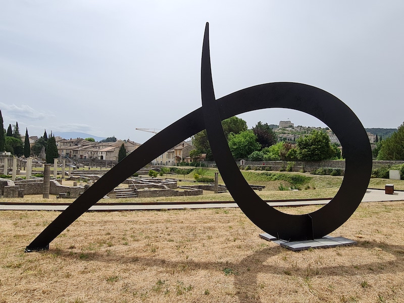 Exposition Francis Guerrier site antique Vaison la romaine