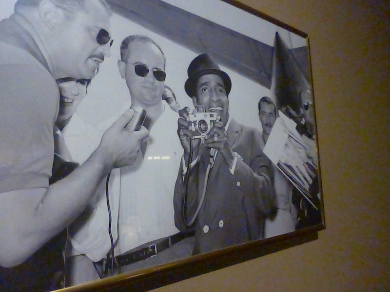 Exposition Monaco on stage Sammy Davis.