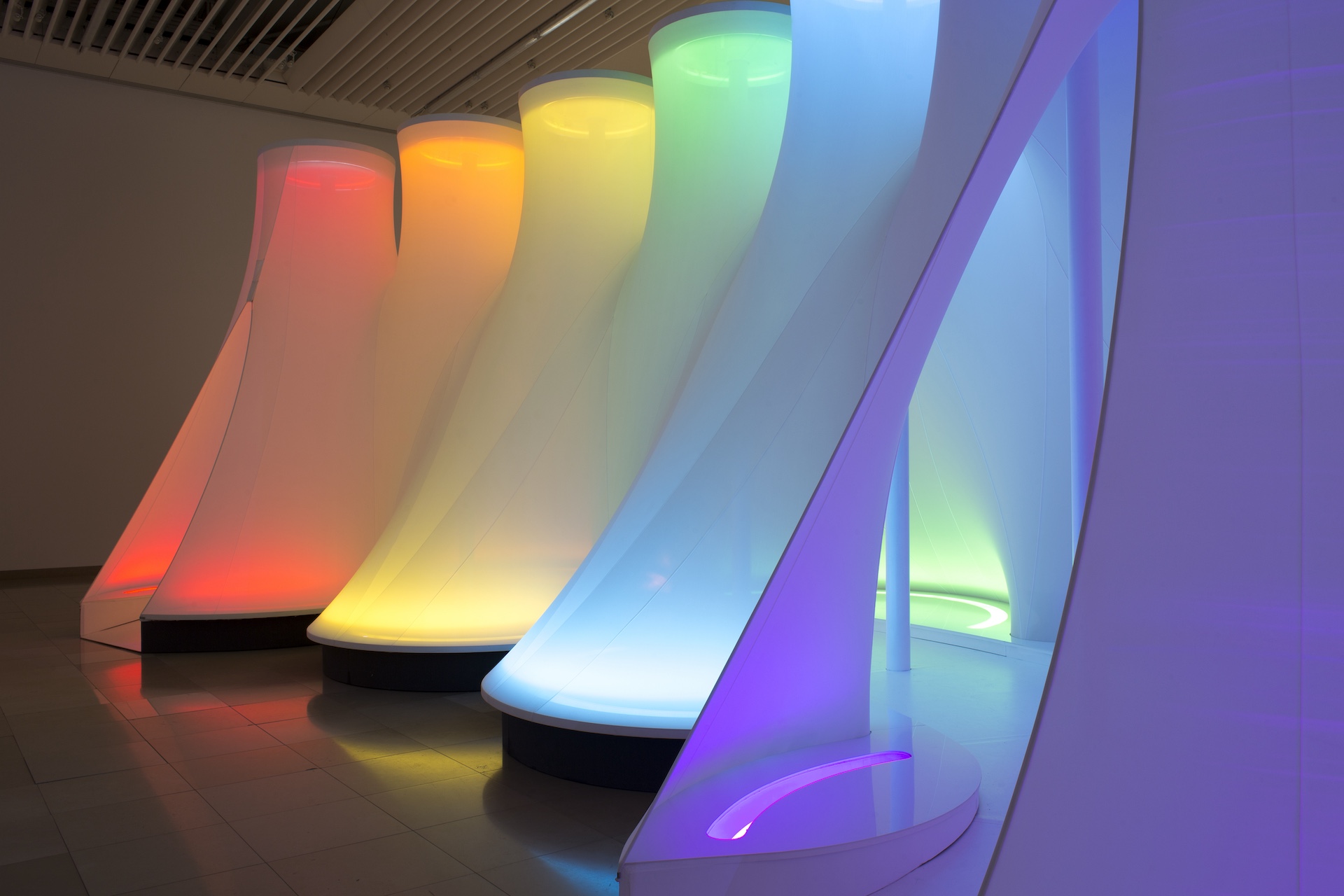 Aleksandra Kasuba oeuvre Spectrum exposition carre art Nîmes 2025