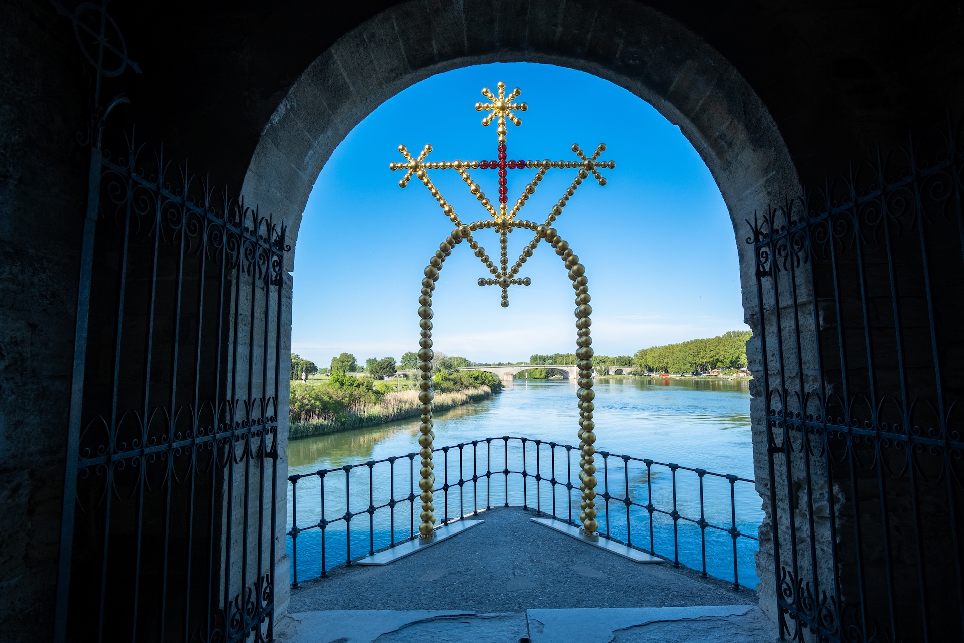 La Porte des Navigateurs Jean-Michel Othoniel Exposition Avignon