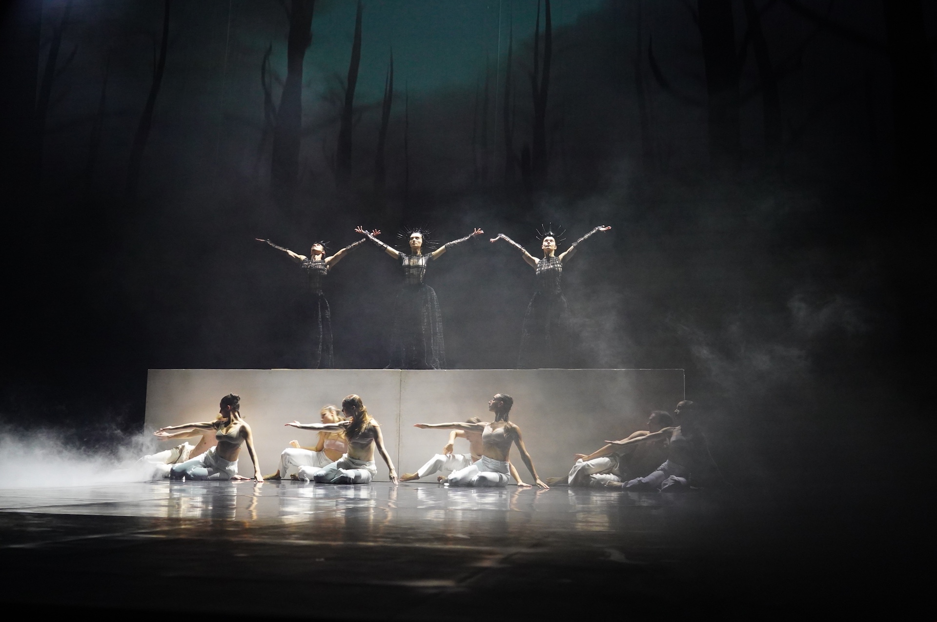 Vaison Danses spectacle 2024 ballet Preljocaj - Requiem critique
