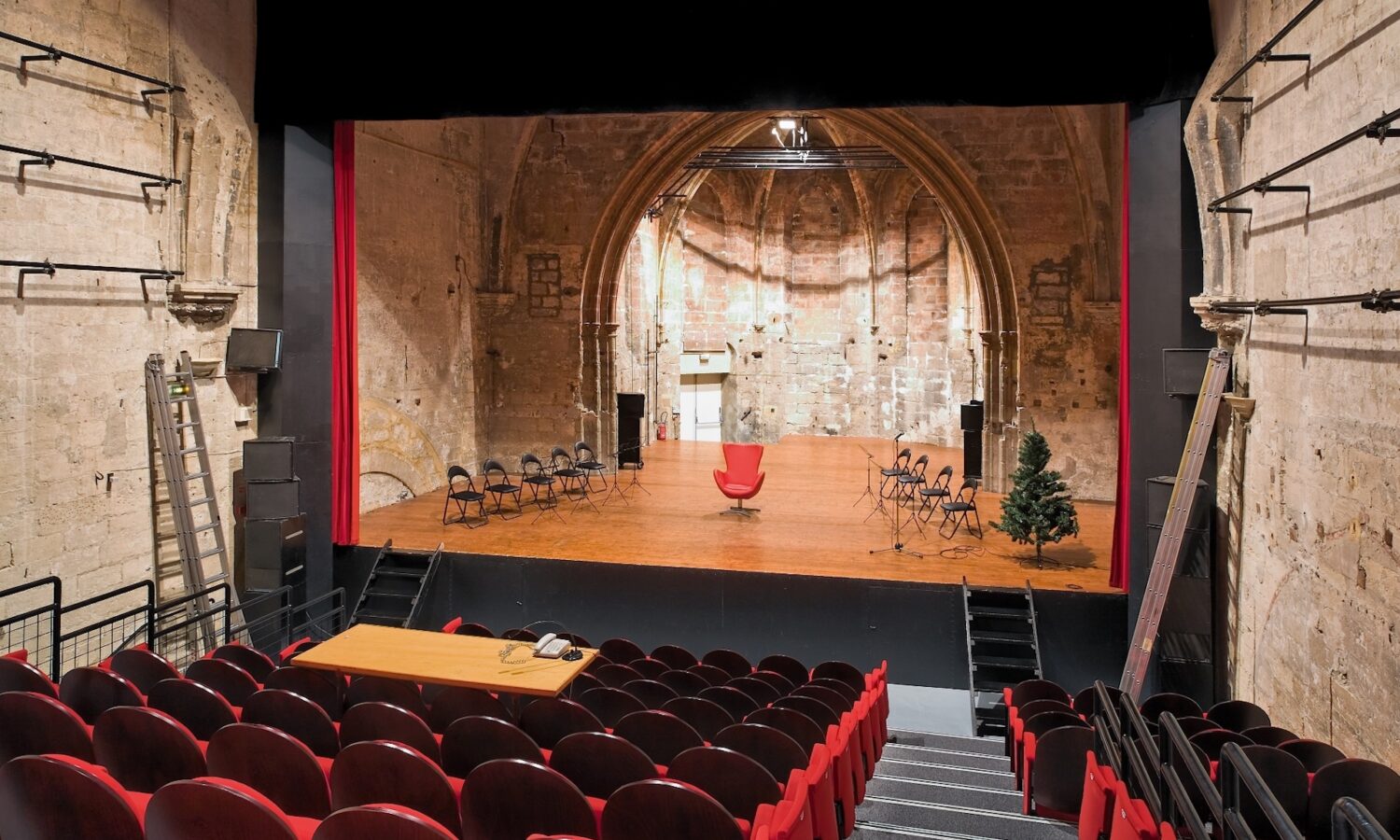 salle-leo-ferre-theatre-du-chene-noir avignon