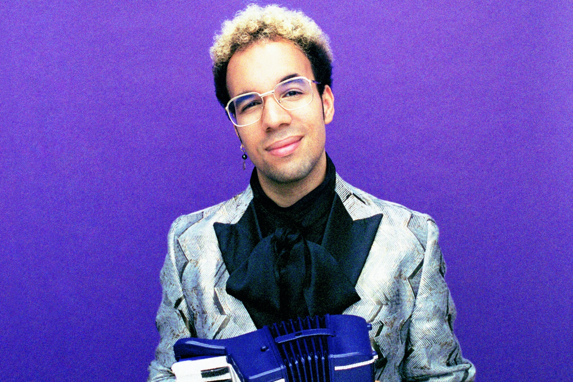 Interview de Théo Ould accordéoniste en concert à Lacoste Luberon le 6 juin 2026