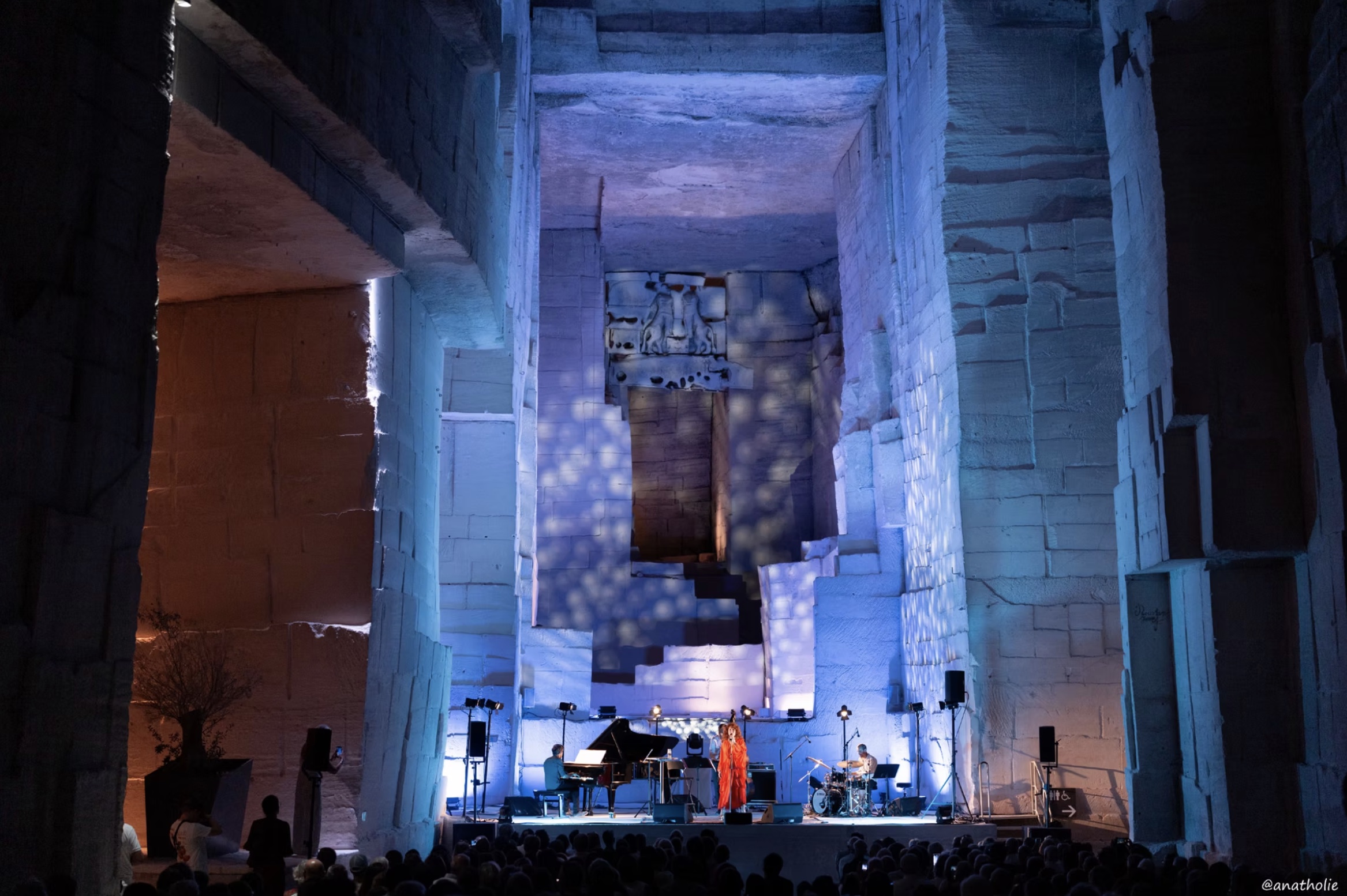 Les baux pianos carrieres des lumieres
