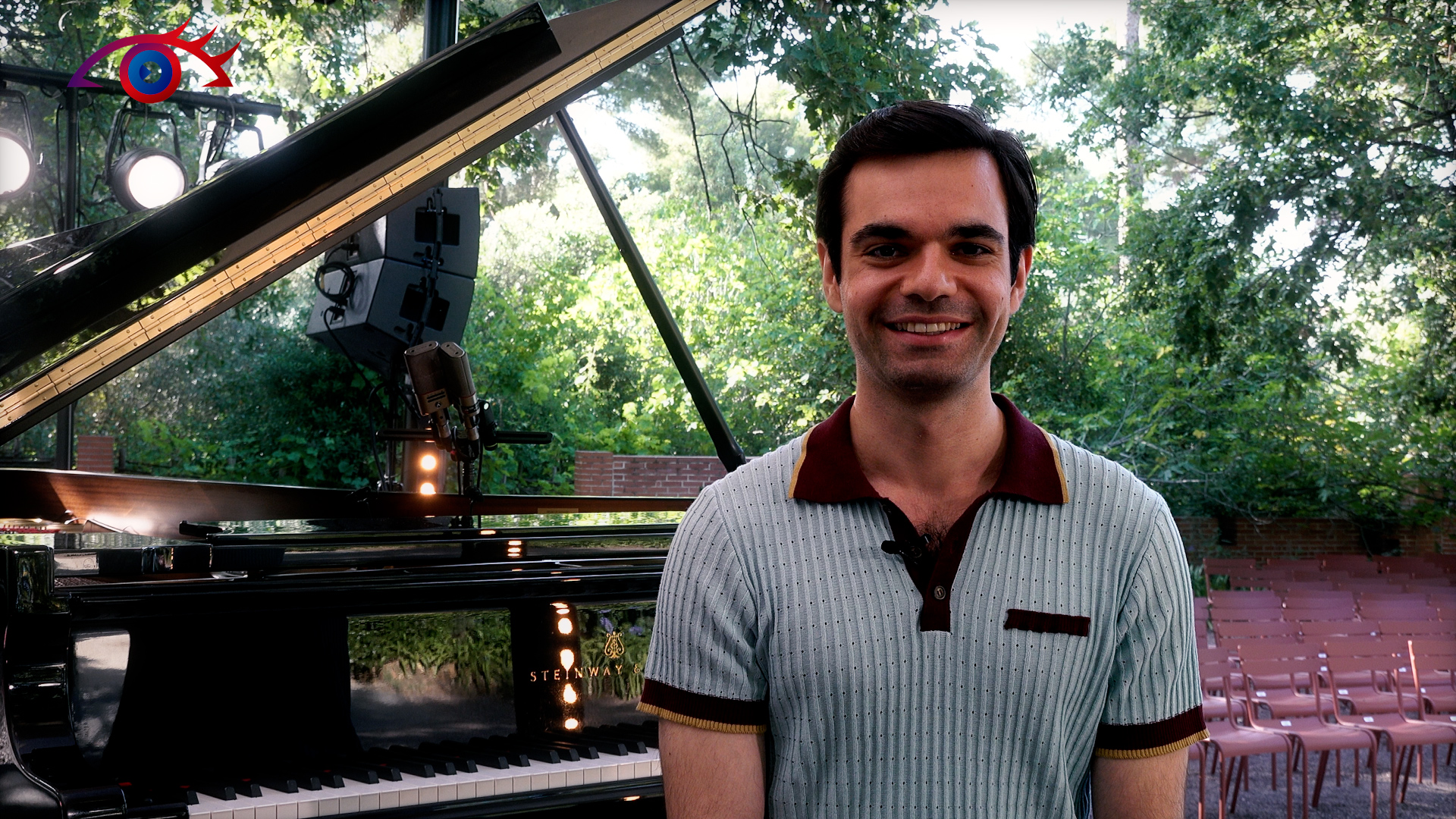 Jean-Paul Gasparian, pianiste franco-arménien, en répétition au piano de concert