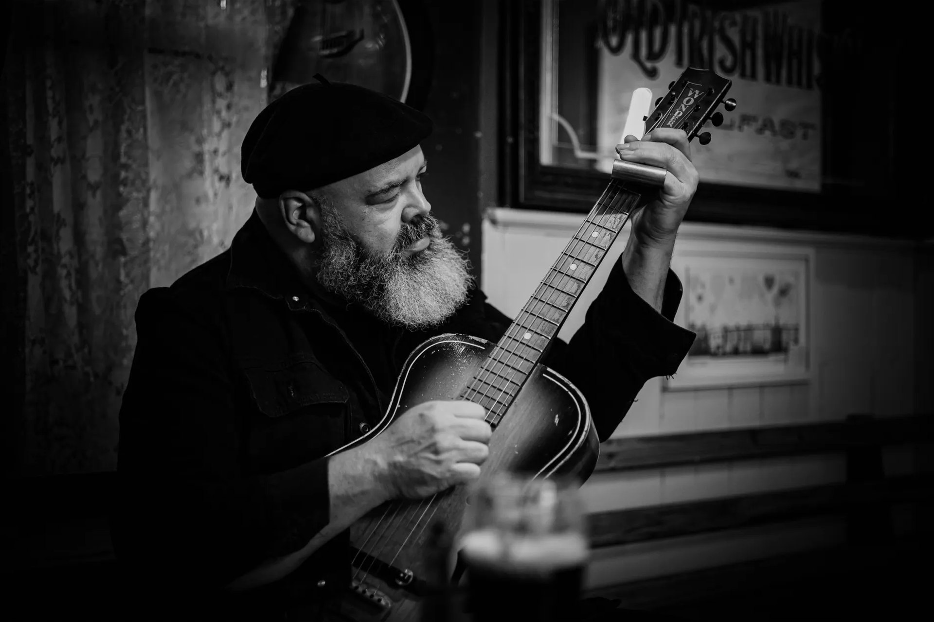Johnny Gallagher, guitariste de blues rock irlandais attendu en concert près d’Avignon