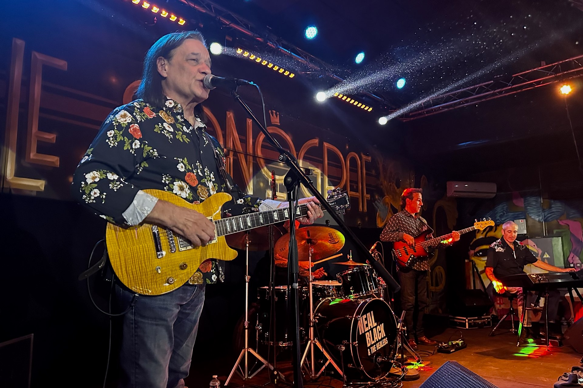 Neal Black, le blues texan sur la scène du Sonograf au Thor, avec The Healers